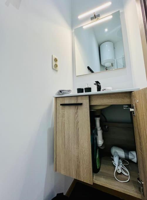 Charmant Petit Appartement. リエージュ エクステリア 写真